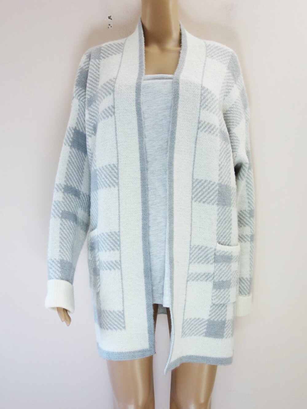 Francescas Harper Open Front Cardigan with Pockets White and Grey Plaid (M) NWT!